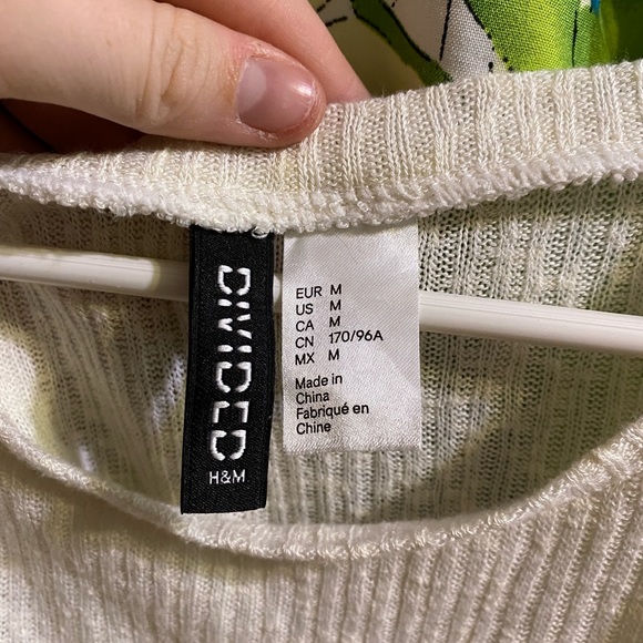 Cold Shoulder T from H&M - Picture 3 of 3